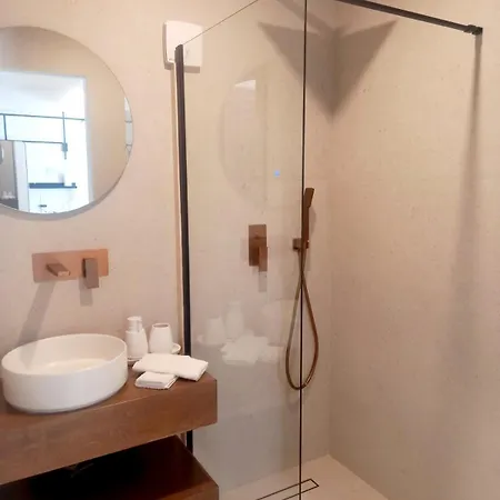 Ianos Living Spaces - 02 아파트